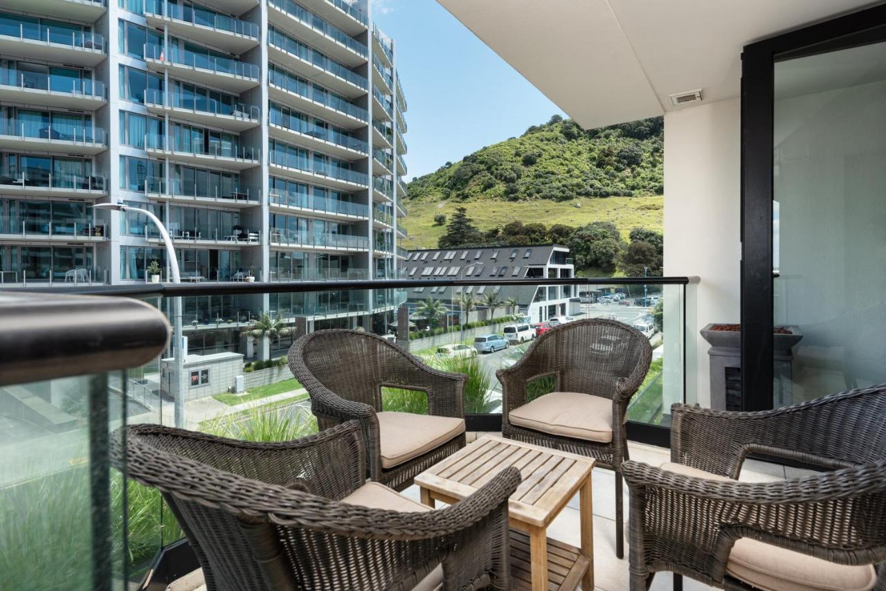 Modern Mount Apartment In Top Location Mount Maunganui Exterior photo